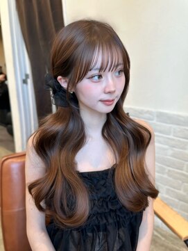 アイドットプラス 表参道(i.+omotesando) ウェーブヘア×ニュアンスカラーで魅せる柔らかさ