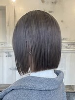 カムジーヘッドカミノウラ(COMEGHEAD KAMINOURA)&nbsp;マッシュショート丸みショート黒髪ショートベリーショート40代