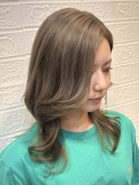 トレセッテ(tre sette) ダブルカラー/グレージュカラー/レイヤースタイル