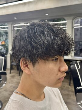 ニコ トウキョウ ロジック(nico TOKYO Logic) メンズ刈り上げマッシュツイストスパイラルパーマ