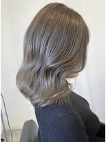 オルバイマグ(oru by mag)&nbsp;ブリーチハイトーン×韓国風レイヤーカット×透明感ミルクティー