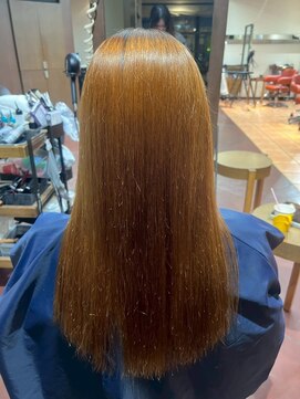ダアッカ(da acca) 【髪質改善、ロングレイヤー】河原町/三条/縮毛矯正/艶髪
