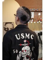 エディ(Edy)&nbsp;刈り上げバズカットケアブリーチダブルカラーデザインカラー坊主