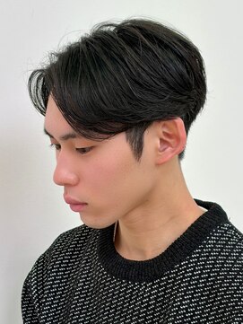 アッシュ 十日市場店(Ash) 曲がる縮毛矯正 × センターパート