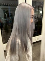 リアン(Lien)&nbsp;デザインカラー/シルバーカラー/ストレートヘア