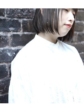 リラ バイ クオーレ(LIRA by CUORE) ナチュラルボブ