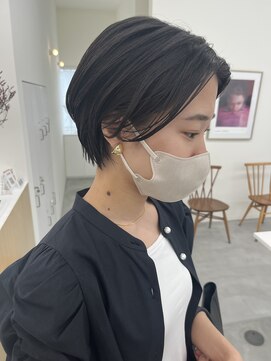 オンド(onde) センターパートショートヘア♪