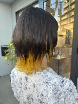 シアート(SHEART) ウルフカット×イエローカラー