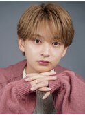 シースルーマッシュ韓国ヘアツーブロックセンターパート刈り上げ