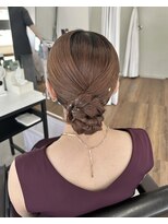 オウン(AUN)&nbsp;タイトアップ