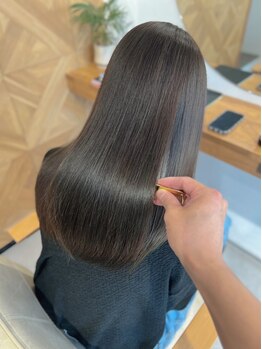 ブーケ(bouquet)の写真/“セレキュアストレート”で、今までとは違う手触りとツヤを実感！ダメージレスで自然なストレートに♪