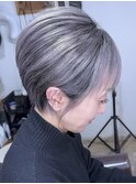 脱白髪染めホワイトシャドールーツ×ブリーチ４回