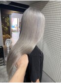 ホワイトシルバー × ストレートロング