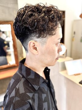 ラグシス(LUXIS) オールバックパーマ×フェード【立川/メンズ】