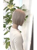 透明感カラー　ホワイトブロンド