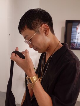 レフ(LEF) タイトショート/刈上/クロップ/ナチュラル/短髪