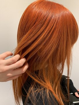 ルルバイアズール 草加店(LULU by azule) ダブルカラー，オレンジ，ビビットカラー【草加】