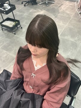 ジーニー 千葉(GENiE) オリーブグレージュ/レイヤーカット/韓国ヘア【白井愛海】