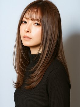 カラーダメージに悩むあなたへ。プロの高濃度トリートメントで、艶と極上の指通りを取り戻します！