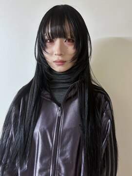 ノラ シブヤ(NORA) 顔周りレイヤー顔前アリウルフカットシャギーレイヤーハイレイヤ