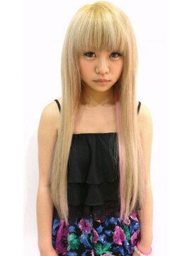 ラチャウ(La.Ciau) ブリーチ&ジュエルカラー&エクステ&カット