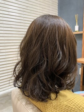 ピュール(PUR) 簡単コテ巻きスタイル