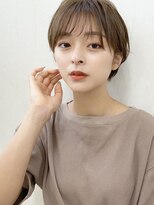 フロリタ(florita)&nbsp;大人可愛い20代30代40代耳掛け前下がりショートボブ丸みショート