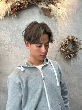 ヘアーワークス ボナ ウニクス店(HAIR WORKS bona) センターパートツイストスパイラル＃１