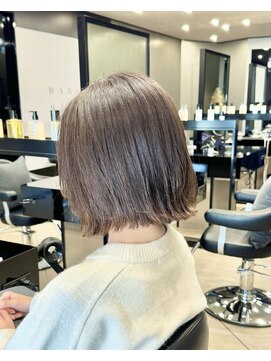 ハルキ ミナト ジャパン オオサカ(HARUKI MINATO japan OSAKA) 多毛ボブ 20代30代40代ヘア 小顔 大阪ボブ 梅田