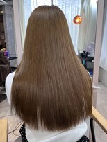 エルバイラビス 大宮(elu by lovis)&nbsp;《chihina》オリーブブラウン/艶カラー/透明感カラー/韓国/大宮