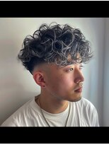 グリット オオサカ(GRIT osaka)&nbsp;メンズパーマでイメージチェンジ