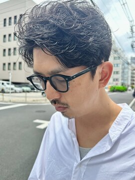 オーガニック アトリエ 大宮(organic+atelier) ツイストスパイラルパーマセンターパートメンズマッシュウルフ