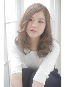 アルバ(Alba) イルミナカラーセミロングレイヤー