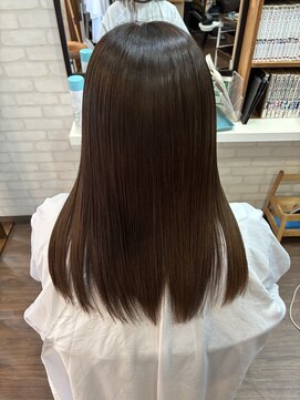 トラスト(TRuST) 艶髪ストレート