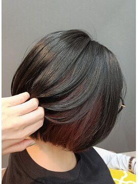 ファクト(FACT SPA) ショートボブ/インナーカラー