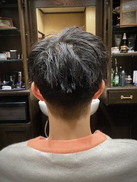 レオヘアワークス(LEO HAIR WORKS) ビジネスショート　ツーブロック刈り上げ　床屋　新潟女池