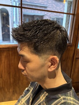 スキンフェード　クロップスタイル