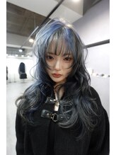 ワンズオゼ 渋谷(ONE's oze)&nbsp;ハイトーン/ダブルカラー/クラゲヘアー/オリーブグレー/小顔/