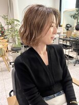 ゼストソエル(ZEST soell)&nbsp;立川／パーマ風／艶髪ミディアム／大人可愛い