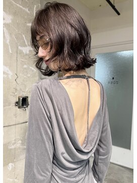 ゾーイダイミョウ(ZOEY daimyo) レイヤーボブ/グレージュカラー