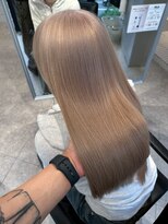 ペレ 梅田(PELE)&nbsp;ミディアムヘア/暗めカラー/グラ ンマッシュ/梅田