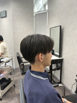 メンズサロンドットリアン(dot. lien) 刈り上げセンターパート【町田/町田駅/MEN'S】
