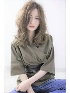 ビュートアール(beaut R a';r) 無造作カールでくびれセミディ