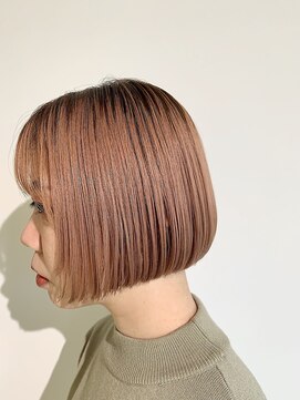 イズ(iss) #ミニボブ #ブリーチカラー