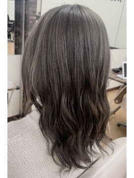 アール ヘアーアンドメイク 妻田店(R Hair&Make) グレージュカラー