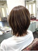 白髪ぼかしハイライト・レイヤーボブ