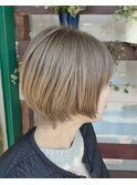 ミルキーベージュ　ショート