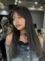 ウィリートーキョー 渋谷(WELLY TOKYO)&nbsp;ブリーチカラー ブルージュ ブルーカラー レイヤーカット