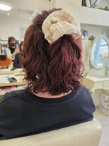 ヘアーズ 本店(HAIRZ)&nbsp;《HAIRZ》平田☆ふんわりウエーブ、レッドカラー