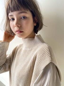 ミラバイグリーン(Mira by green) フレンチボブ×ベージュカラー【似合わせカット】 01